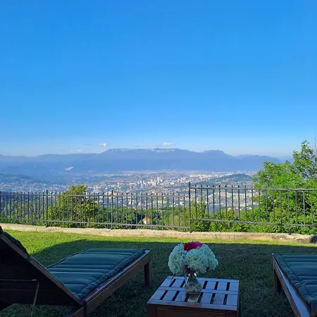 The Grand View Oasis *