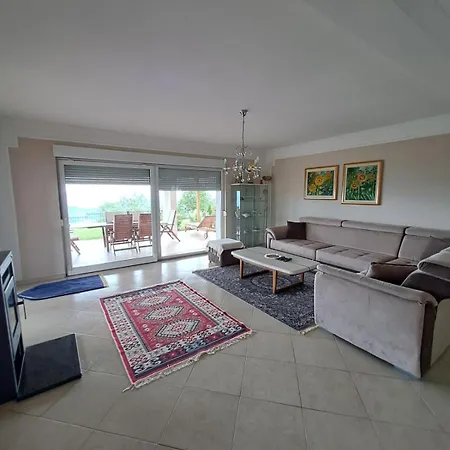 בית נופש The Grand View Oasis *